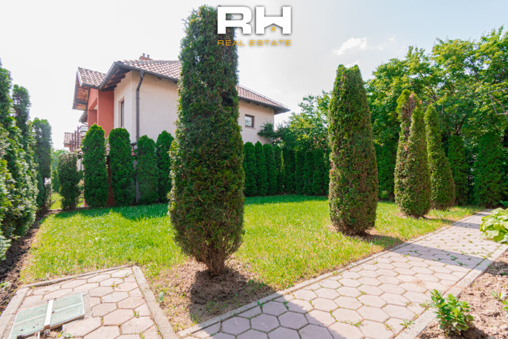 Shtëpi 202.75m² në SHITJE në Lagjen Nic, Çagllavicë