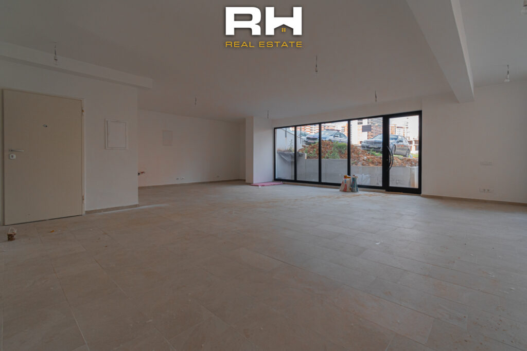 Lokal 117m² në SHITJE në Mati 1