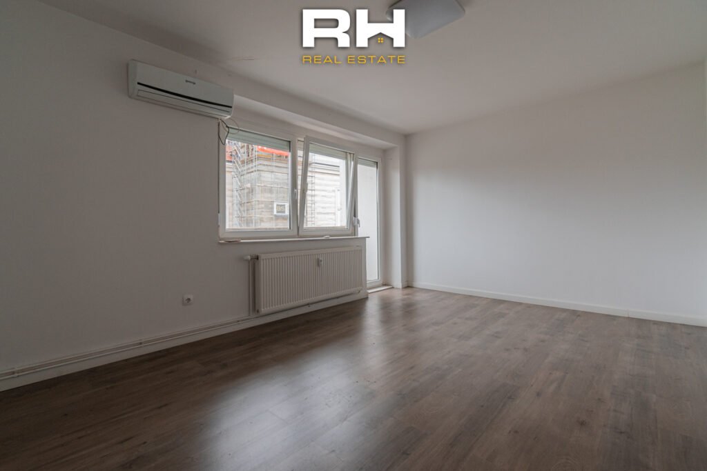Banesë – Zyre 65m² me #QIRA në Qendër