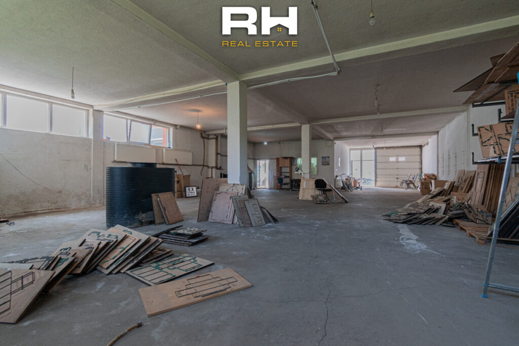 Depo 260m² me #QIRA në Veternik