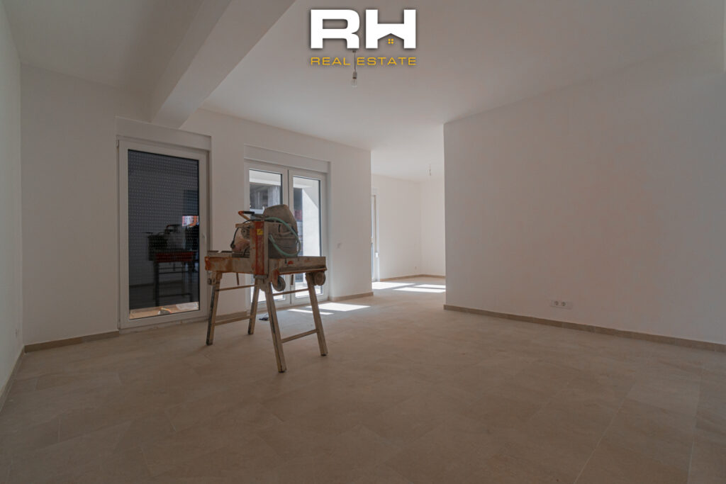 Lokal 117m² në SHITJE në Mati 1