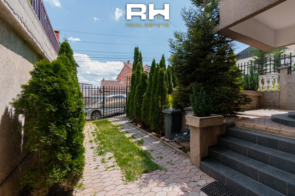 Shtëpi 300m² me #QIRA në Dragodan