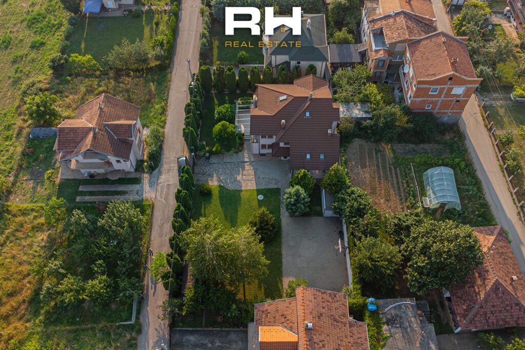 Shtëpi 422m² me #QIRA në Mati 2