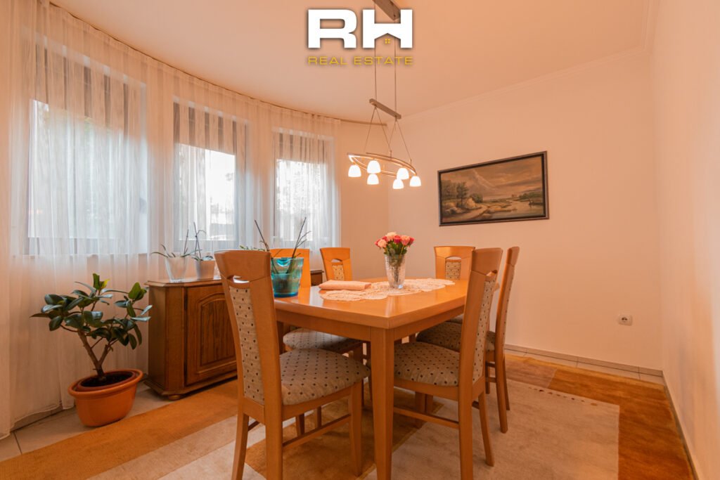 Shtëpi 422m² me #QIRA në Mati 2