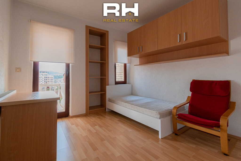 Shtëpi 300m² me #QIRA në Dragodan
