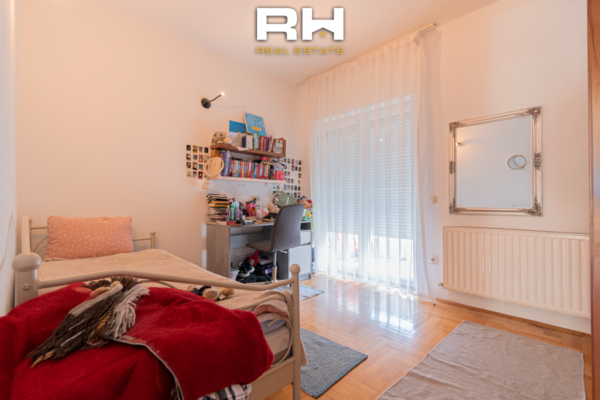 Banesë 85m² + 30m² me #QIRA në Dragodan / Arbëri