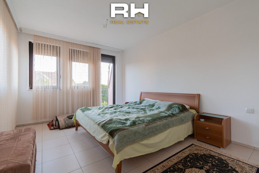 Shtëpi 422m² me #QIRA në Mati 2