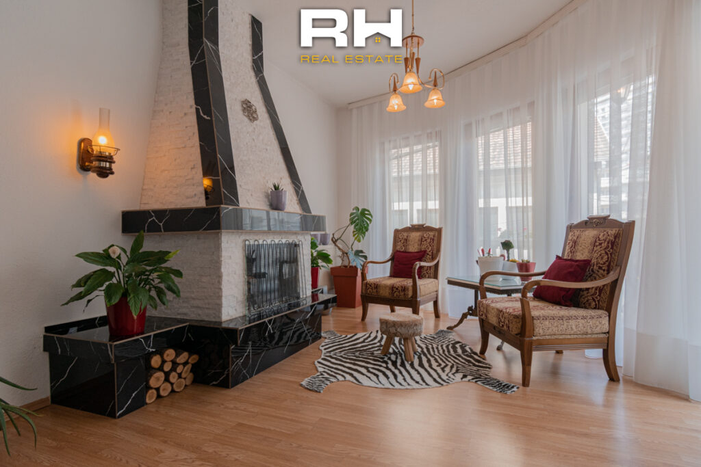 Kat shtëpie 180m² me #QIRA te Qafa