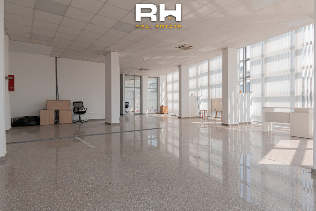 Lokal 200m² me #QIRA në Qendër
