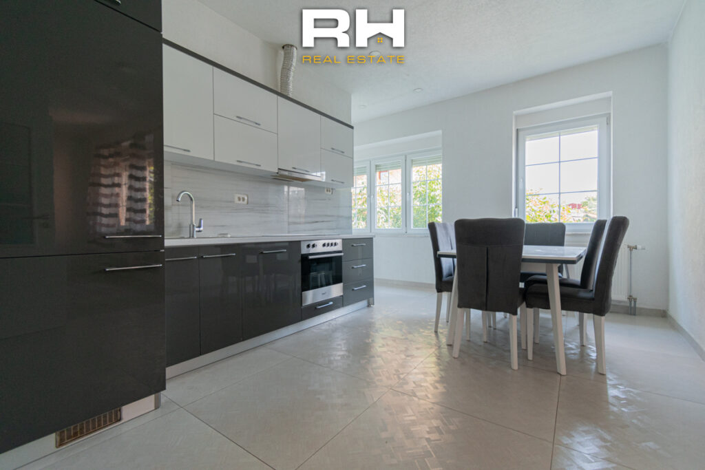 Banesë 105m² me #QIRA te Qafa