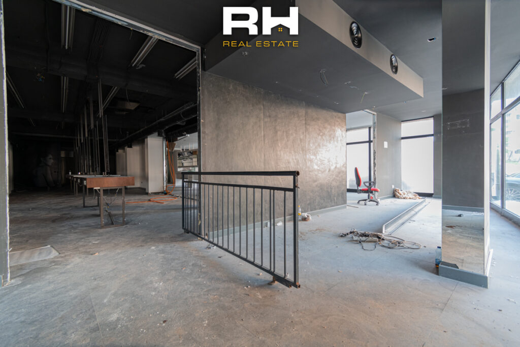 Lokal 810m² me #QIRA në Dragodan