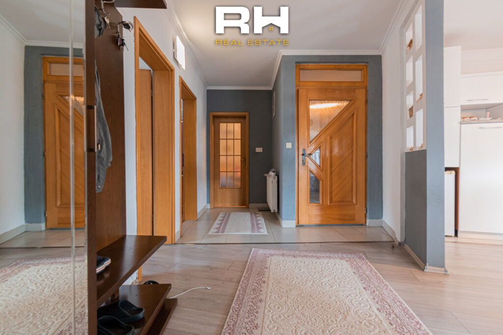 Kat shtëpie 120m² me #QIRA në Dragodan
