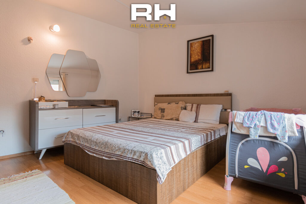 Kat shtëpie 120m² me #QIRA në Dragodan