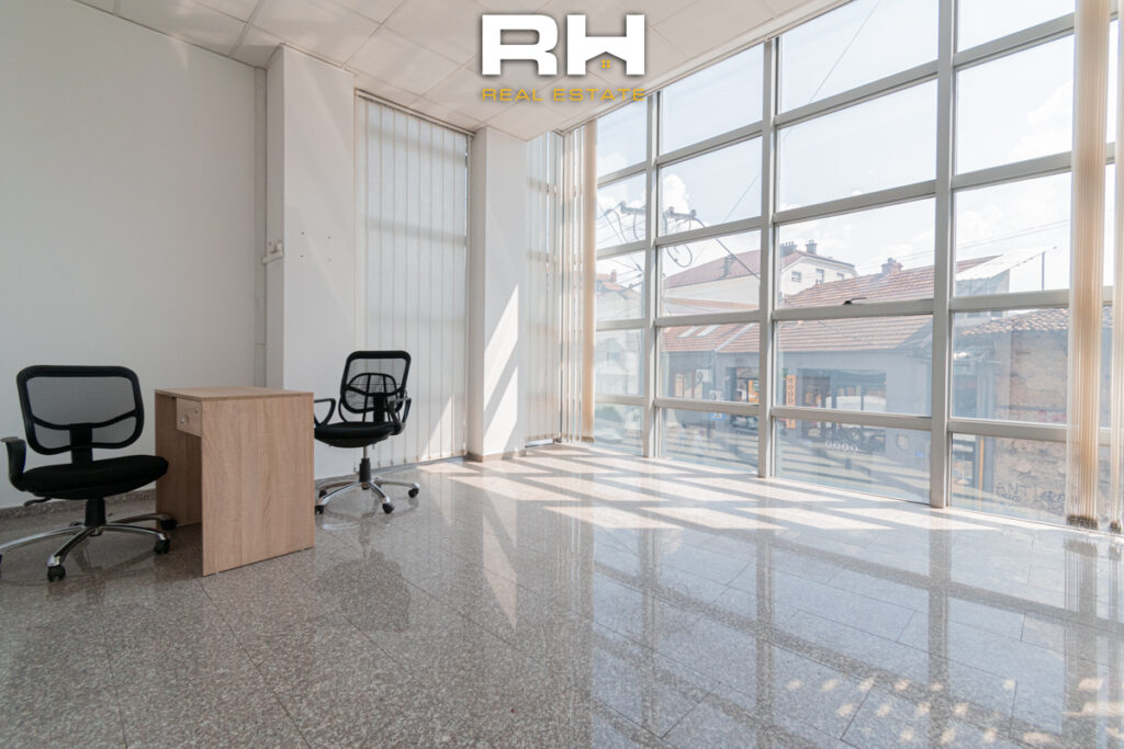 Lokal 200m² me #QIRA në Qendër