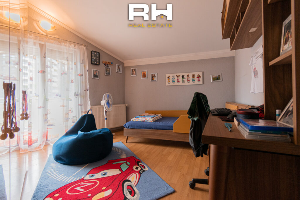 Kat shtëpie 120m² me #QIRA në Dragodan