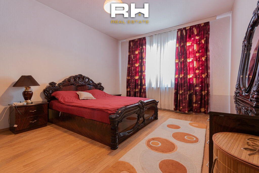 Kat shtëpie 180m² me #QIRA te Qafa