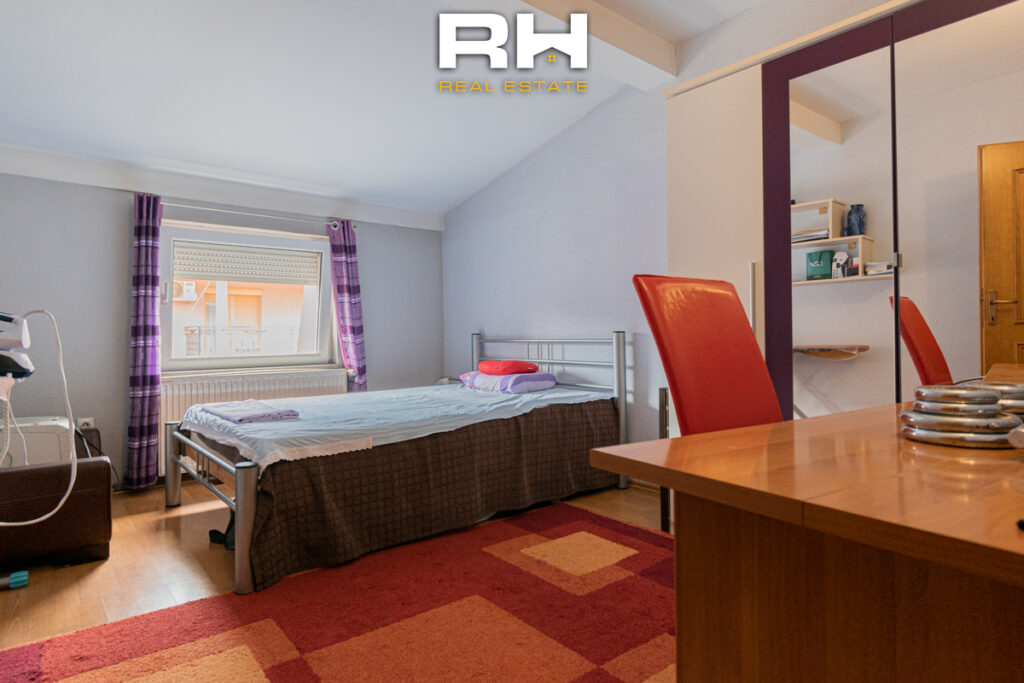 Kat shtëpie 120m² me #QIRA në Dragodan