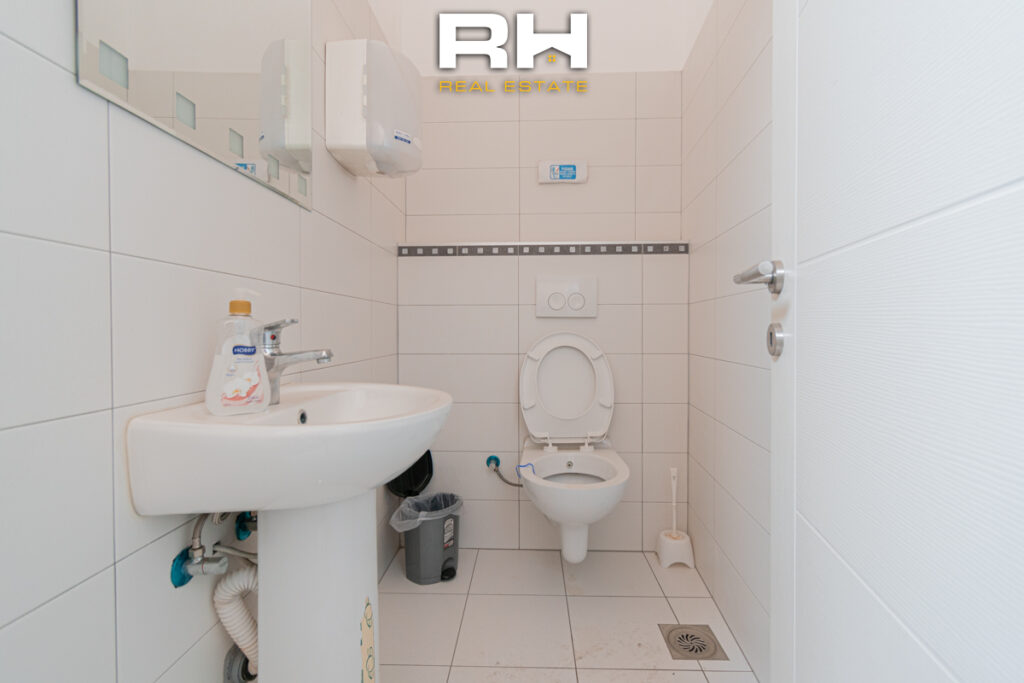 Lokal 200m² me #QIRA në Qendër