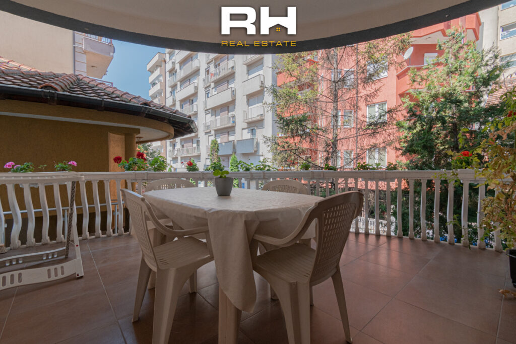 Kat shtëpie 180m² me #QIRA te Qafa