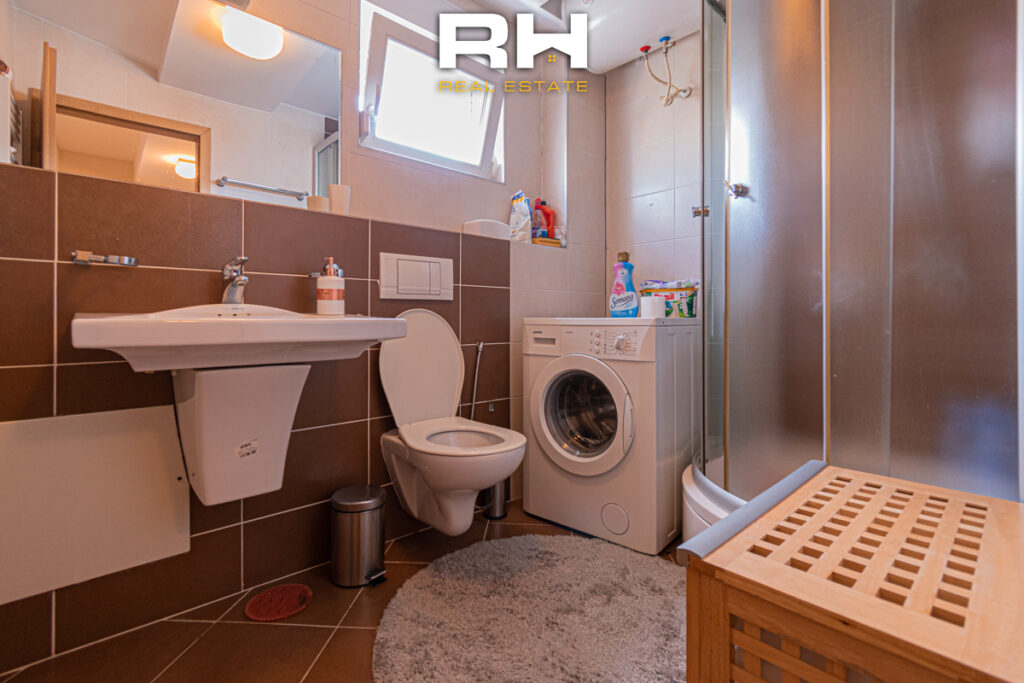 Banesë 92m² me #QIRA në Emshir