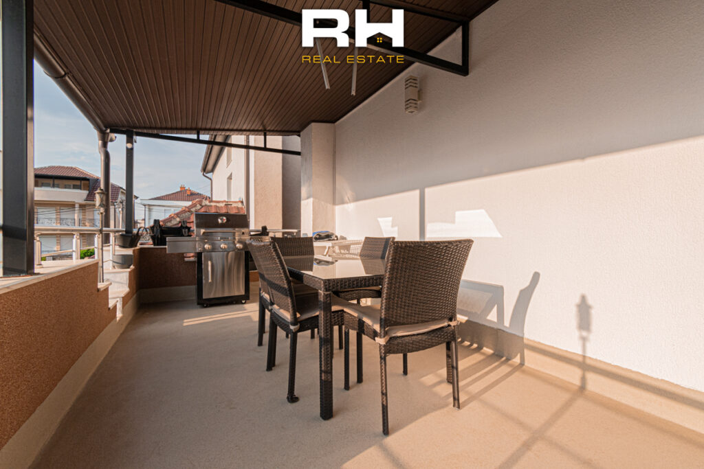 Shtëpi 304m² në SHITJE në Lagjen Qëndresa, Çagllavicë