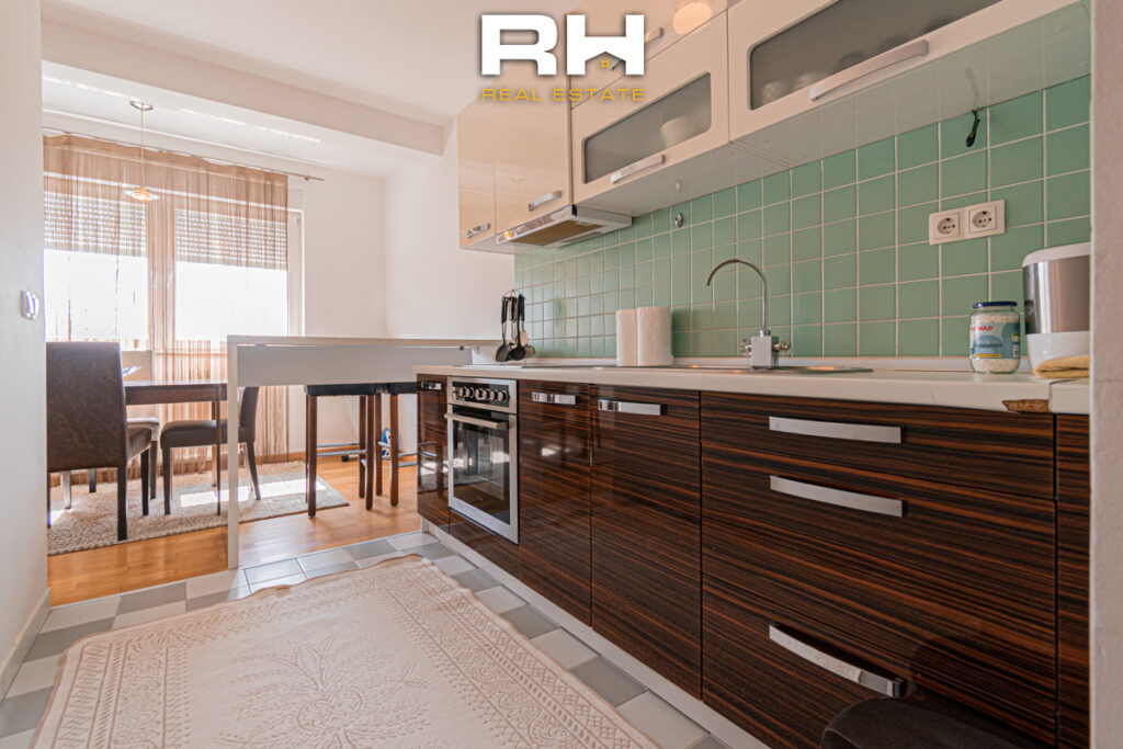Banesë 92m² me #QIRA në Emshir
