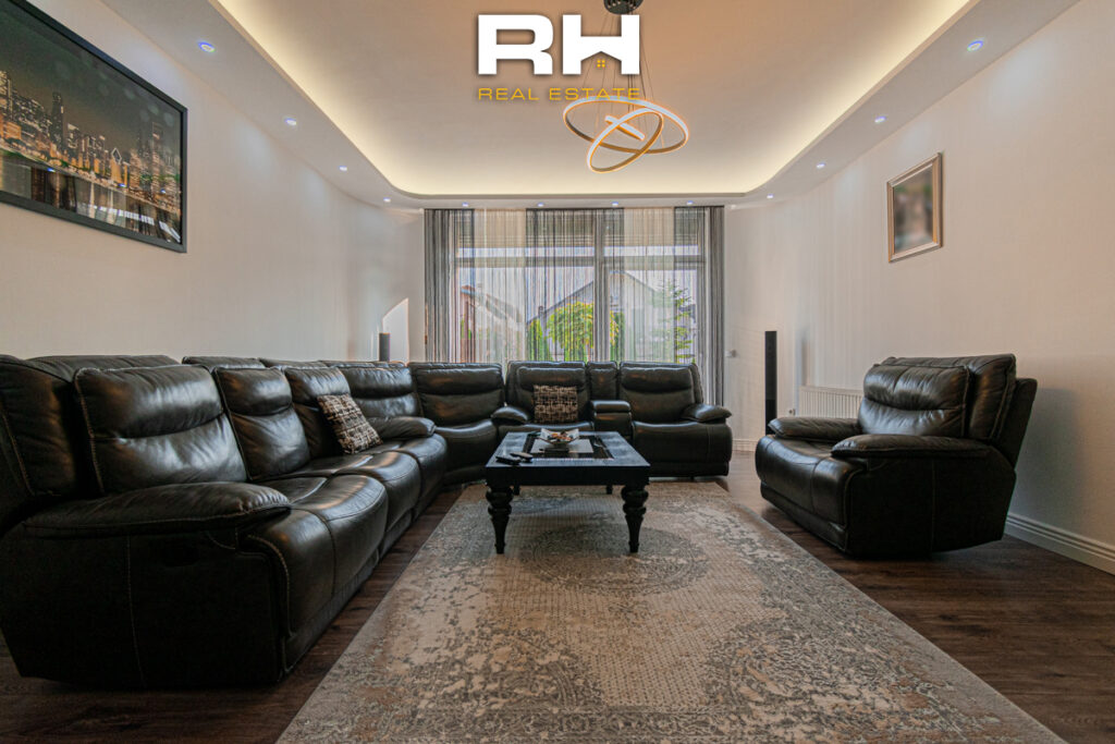 Shtëpi 304m² në SHITJE në Lagjen Qëndresa, Çagllavicë