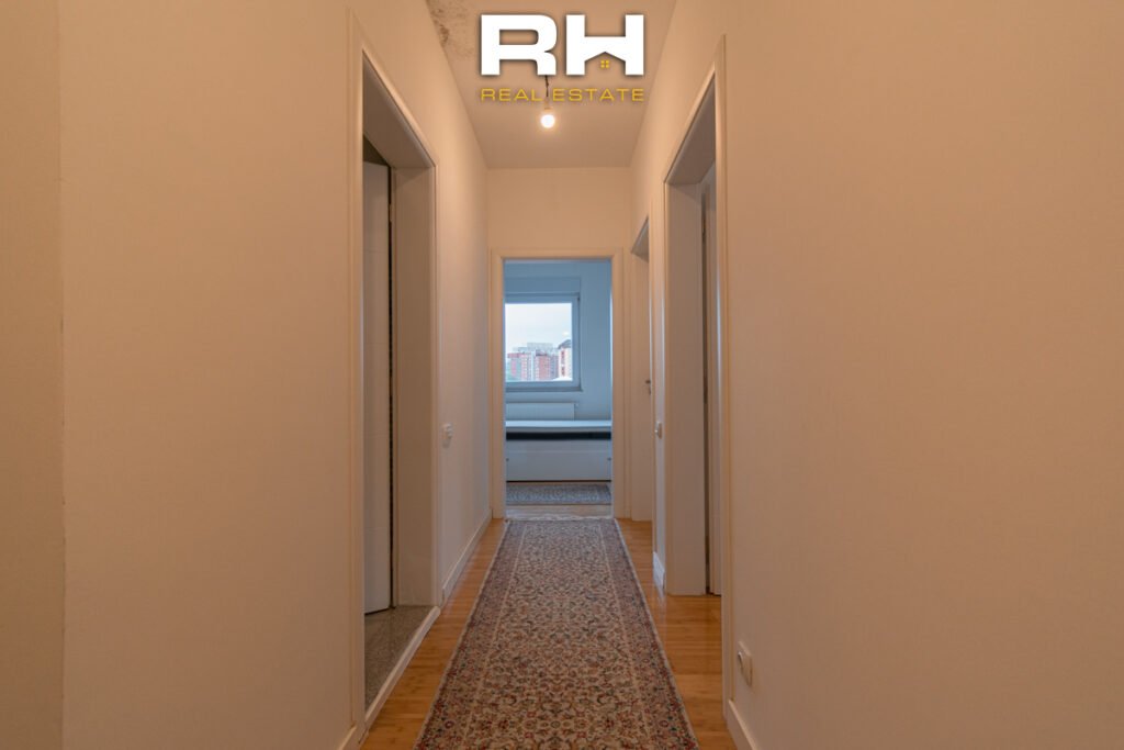 Banesë 111.38m² në SHITJE në objektin e ‘Nartel Exin’, Emshir