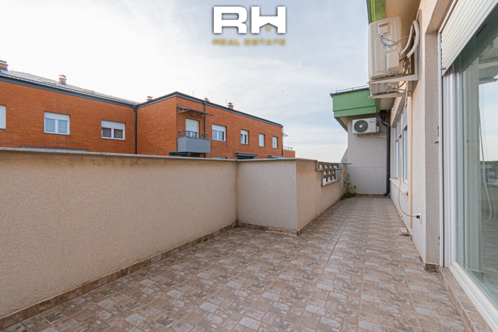 Penthouse 175m² + 88.9m² me #QIRA te Rruga C