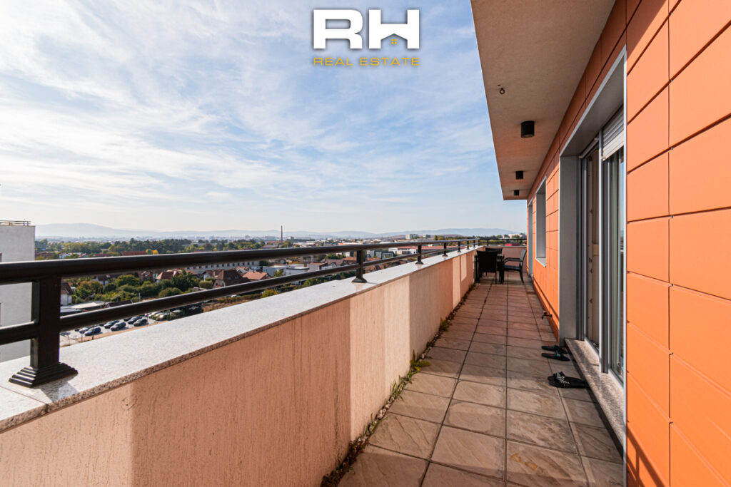 Banesë – Penthouse 102.87m² + 36.23m² në SHITJE në objektin e Nartel Exin, Emshir