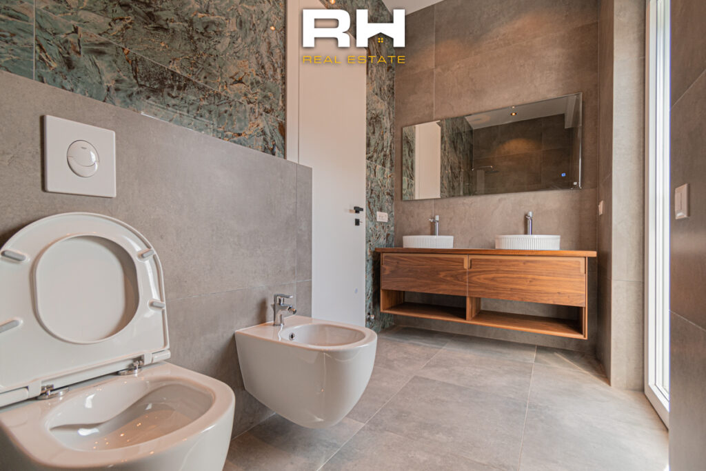 Penthouse – Duplex 260m² + 80m² me #QIRA në ‘Prime City’, Veternik