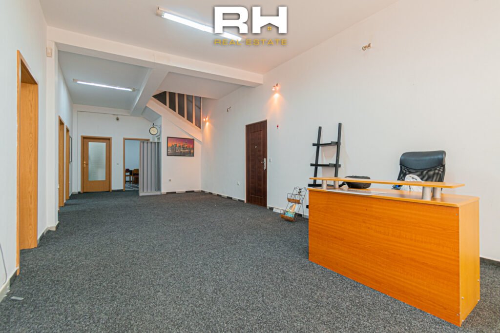 Lokal 150m² me #QIRA në Qendër