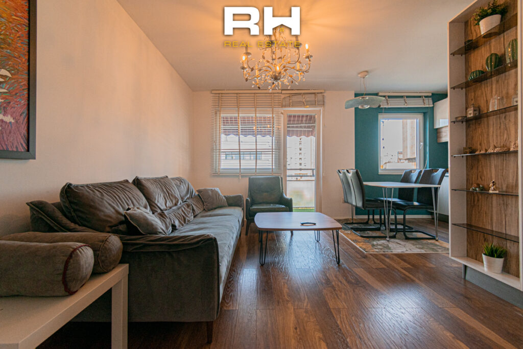 Banesë 90m² me #QIRA në Qendër
