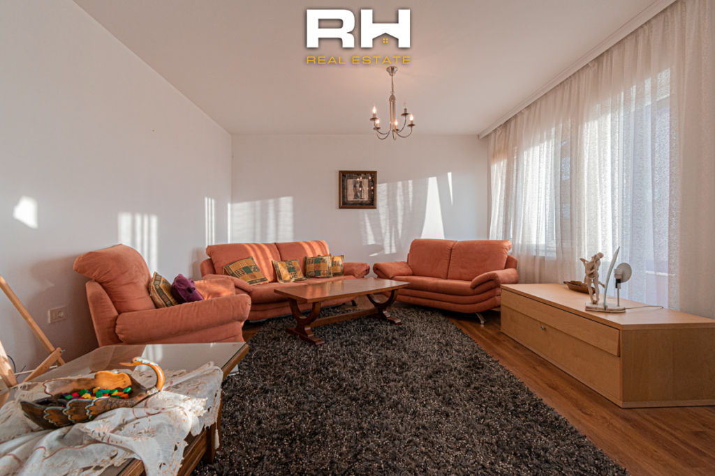 Shtëpi 420m² në SHITJE në Matiçan