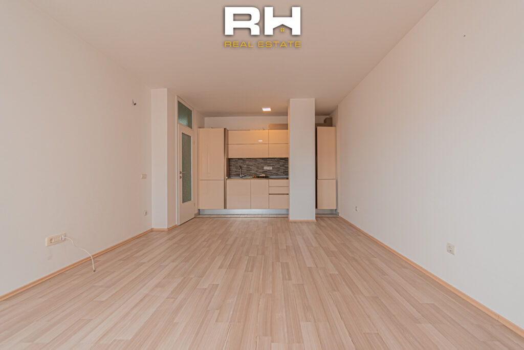 Banesë – Zyre 64m² me #QIRA në Tophane