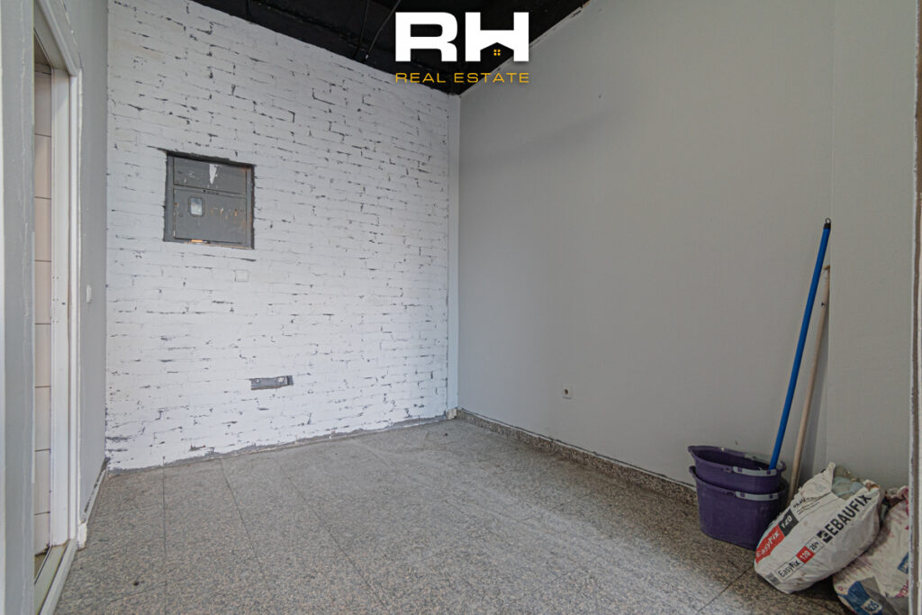 Lokal 31m² me #QIRA në Ulpianë