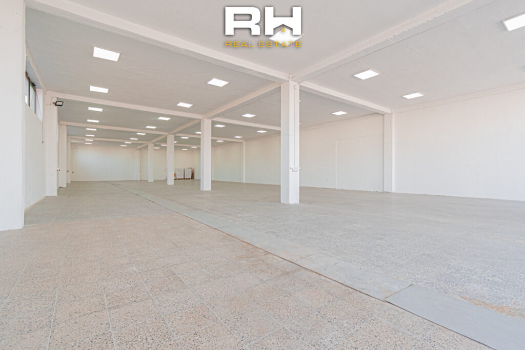 Lokal 1000m² me #QIRA në Veternik