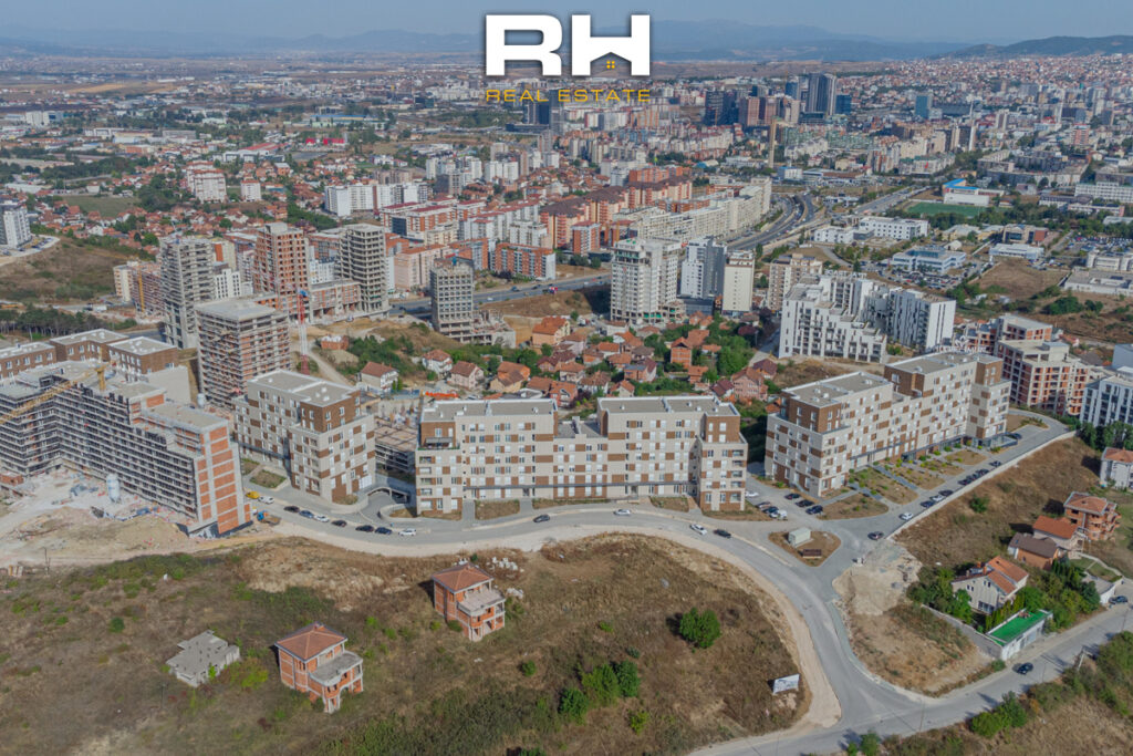 Penthouse – Duplex 260m² + 80m² me #QIRA në ‘Prime City’, Veternik