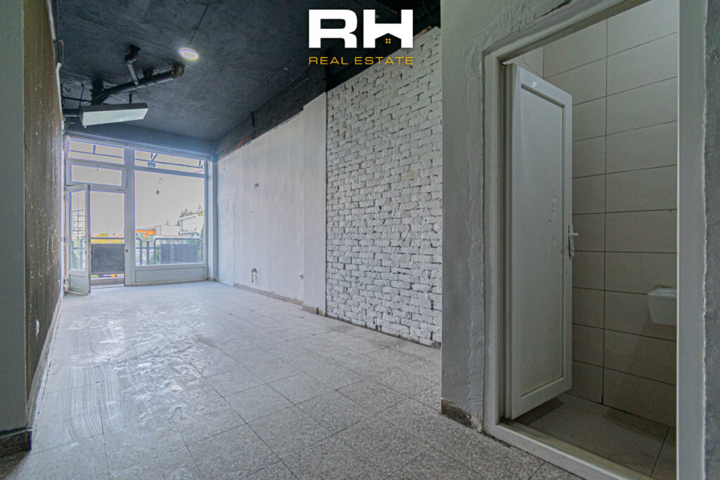 Lokal 31m² me #QIRA në Ulpianë