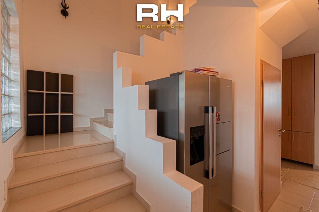 Banesë – Duplex 180m² neto në SHITJE në ‘VG Construction’, Mati 1