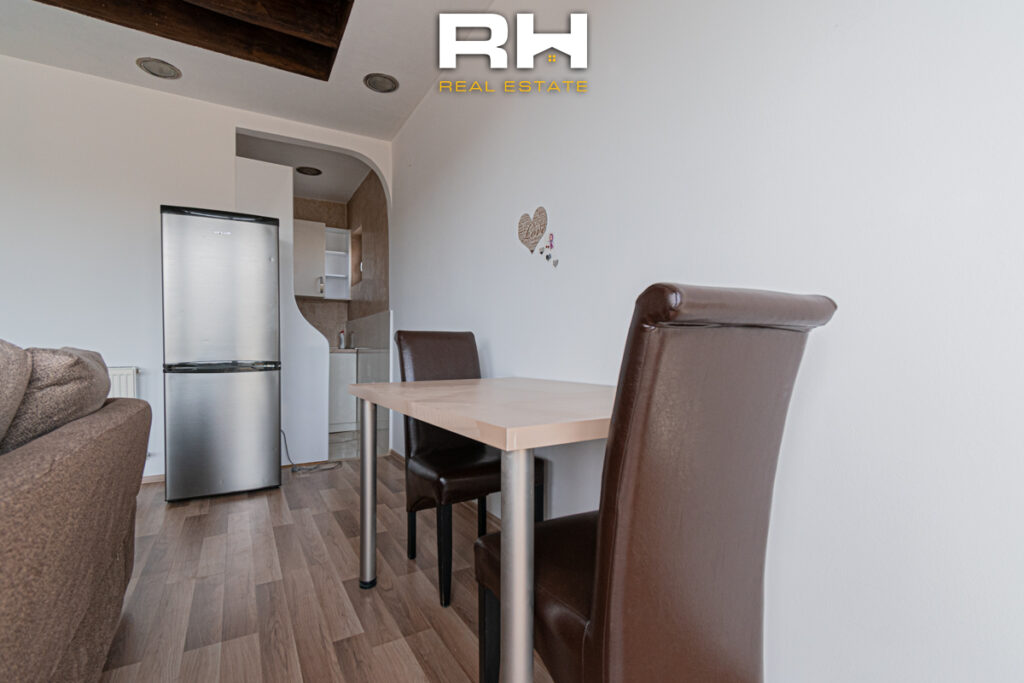 Banesë 60m² me #QIRA në Qendër