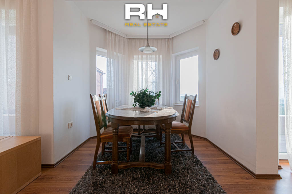 Shtëpi 420m² në SHITJE në Matiçan