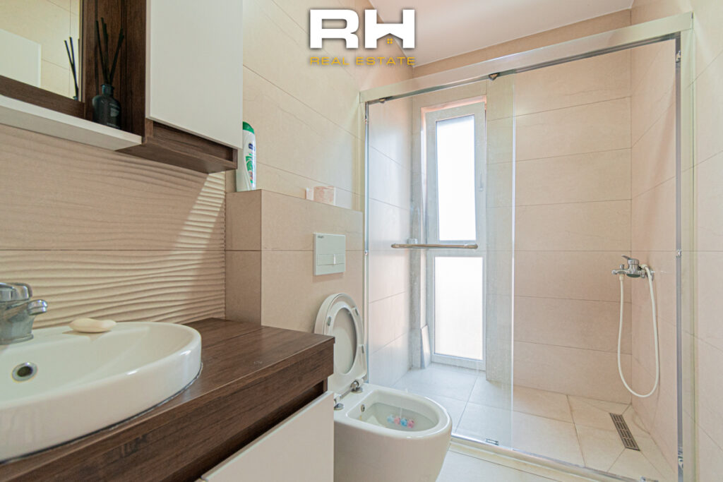 Banesë – Zyre 95m² me #QIRA në Lagjen e Muhaxherëve