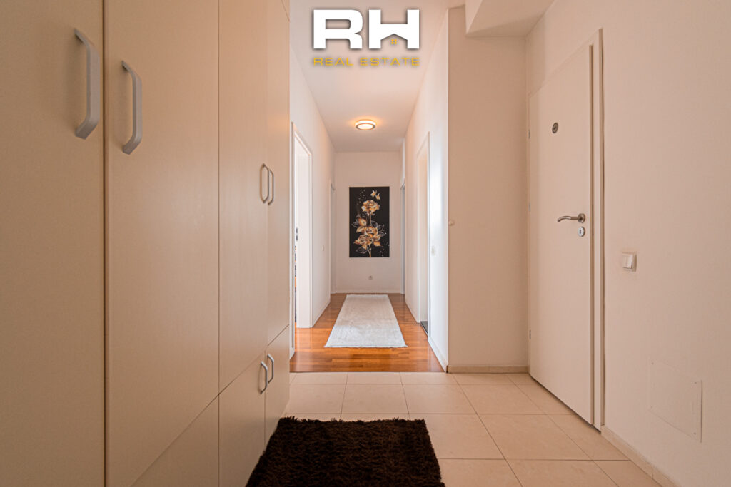 Banesë – Penthouse 102.87m² + 36.23m² në SHITJE në objektin e Nartel Exin, Emshir