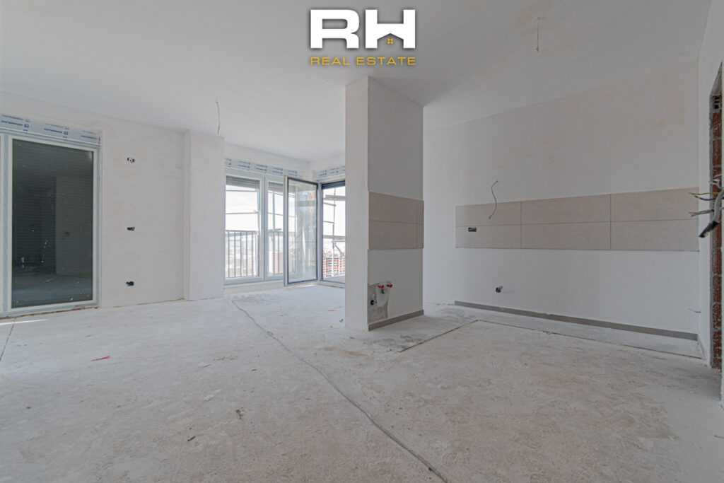 Banesë – Penthouse 321.2m² për SHITJE në Lagjen Kodrina, Mati 1