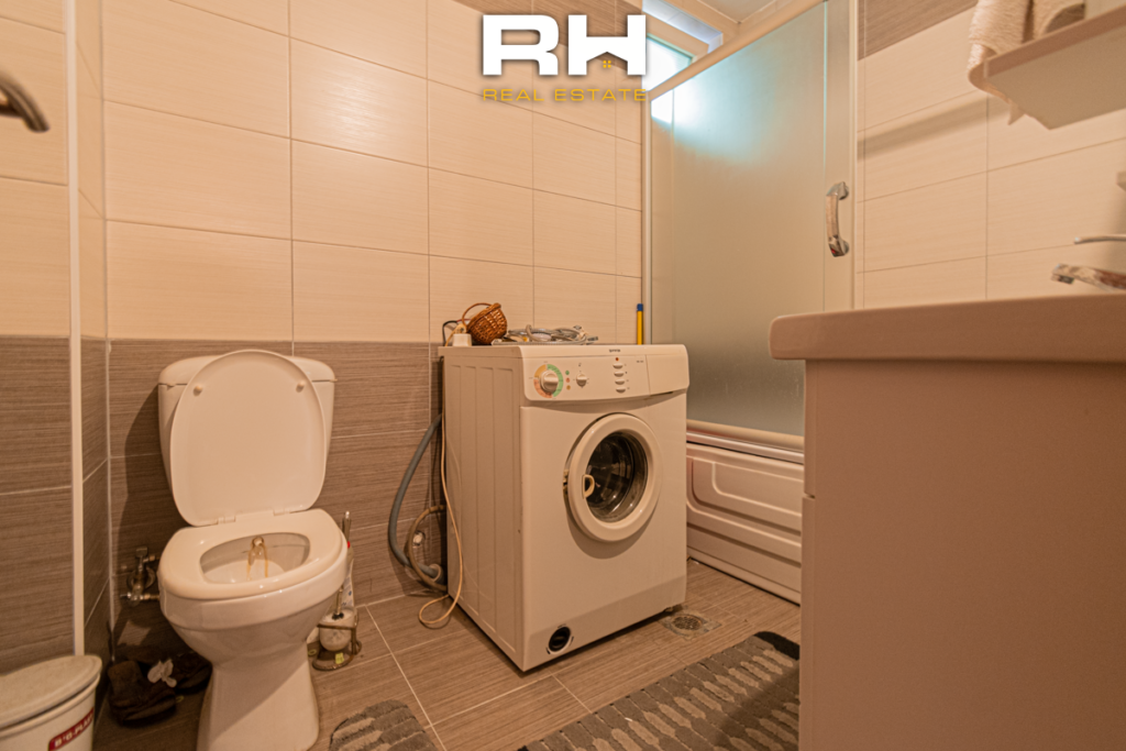 Shtëpi 420m² në SHITJE në Matiçan