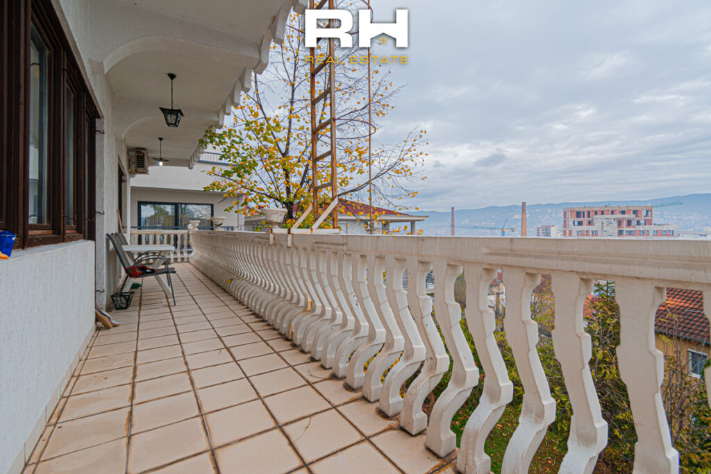 Kat shtëpie 104m² me #QIRA në Dragodan