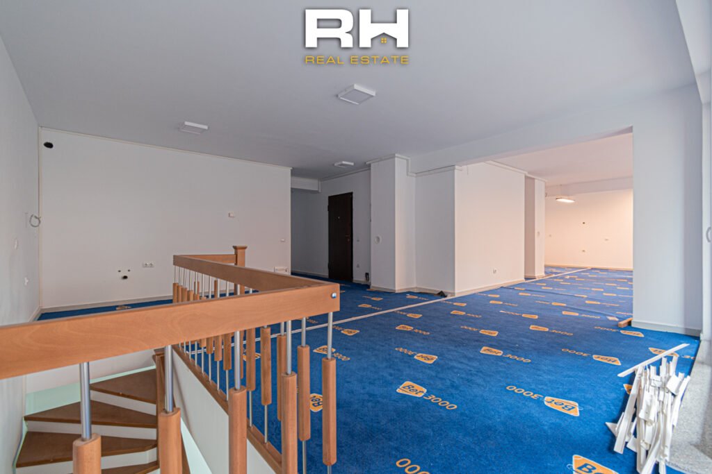 Lokal 185m² me #QIRA në Emshir