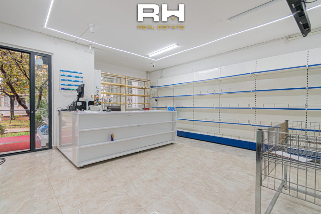 Lokal 90m² me #QIRA në Bregun e Diellit