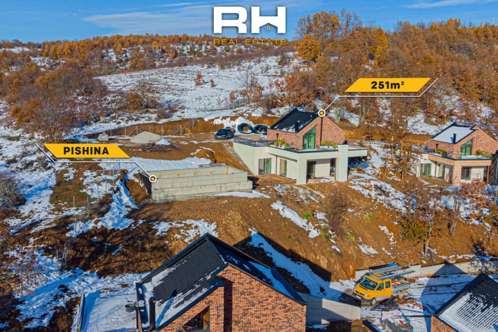 Villë 251m² në #SHITJE në Makresh